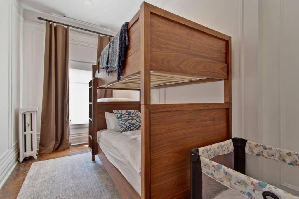 Historic Luxury Townhouse In Downtown Chicago Villa Bagian luar foto